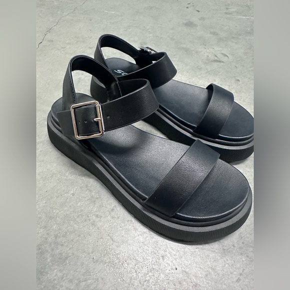 Black Women's Sandals - Picture 9 of 13